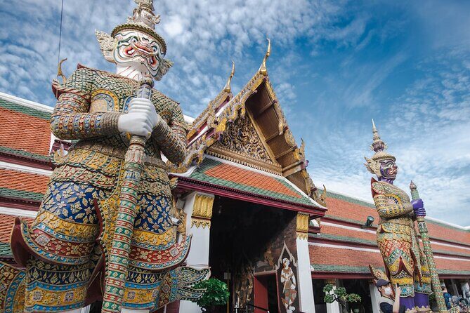 Grand Palace & Wat Arun Immersive Guided Walking Tour 3-Hour - Who Should Book This Tour?