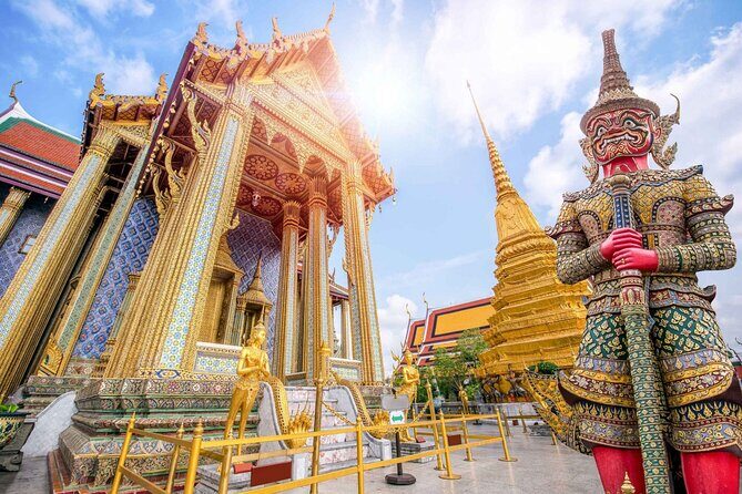 Grand Palace, Wat Phra Kaew, Wat Pho and Wat Arun Walking Tour From Bangkok - The Practicalities: What’s Included and What to Consider