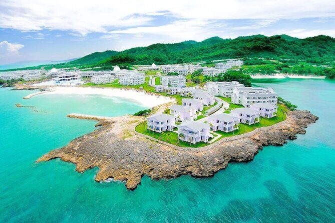 Grand Palladium Lady Hamilton Transfers from Montego Bay Airport - Detailed Review of the Transfer Experience