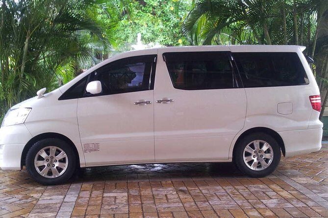 Grand Palladium Resort Private Roundtrip Airport Transfer from Montego Bay (MBJ) - Flexible, Comfortable, and Authentic: Our Take on the Grand Palladium Resort Private Roundtrip Airport Transfer