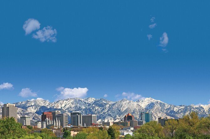 Grand Teton, Yellowstone, Devils Tower and Mount Rushmore 7-day Tour - Exploring the Heart of the American West in 7 Days