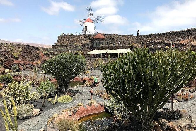 Grand Tour Lanzarote Experience: the footprint of the landscape - Exploring Lanzarote’s Volcanic Footprint