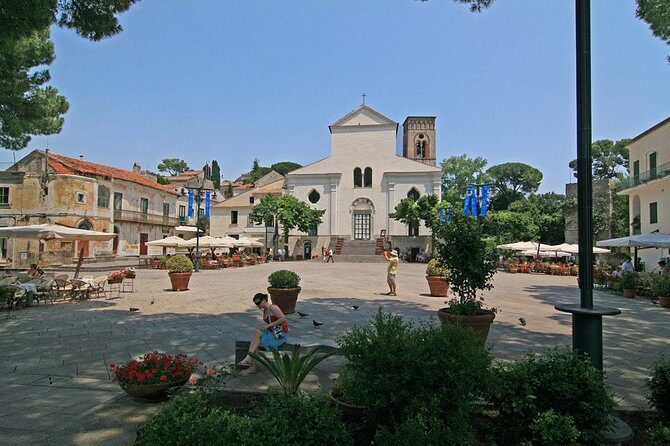 Grand Tour of 10 hours: Amalfi coast, Sorrento & Pompeii ruins - Who Will Benefit From This Tour?