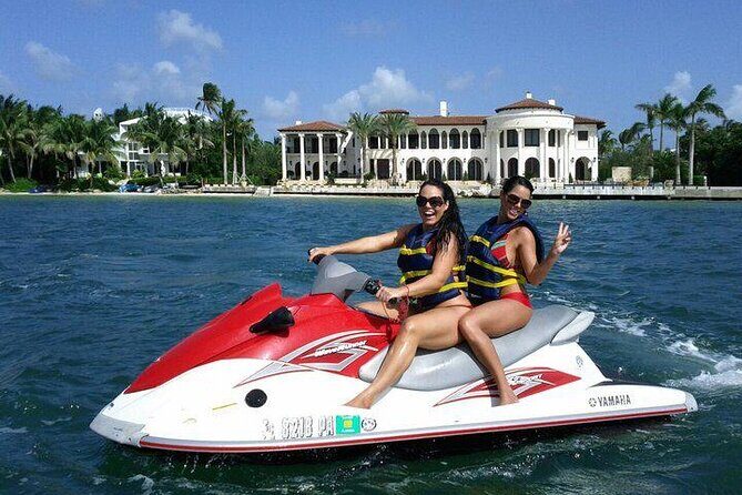 Grand Turk; Jet Ski w/ Transfer & Photoshoot - What Makes This Tour Stand Out?