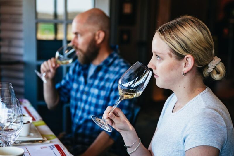 Granite Belt: Winemakers Winetasting Experience & Cheese - Why This Tour Works Well