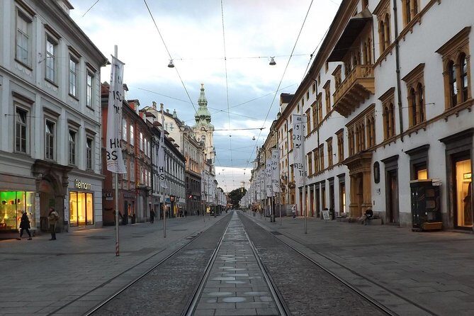 Graz - Private tour including Castle visit - Key Points