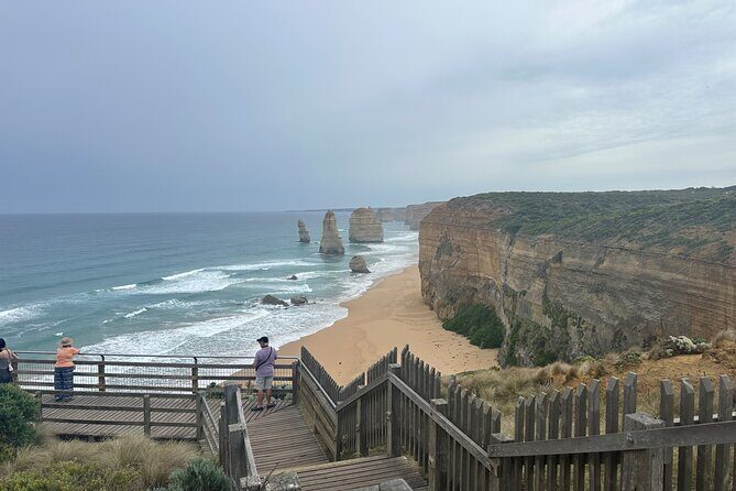 Great Ocean Road 12 apostles PRIVATE Luxury Tour Reverse all incl - Experience the Great Ocean Road in Style: A Private Luxury Tour That Delivers Authenticity and Comfort