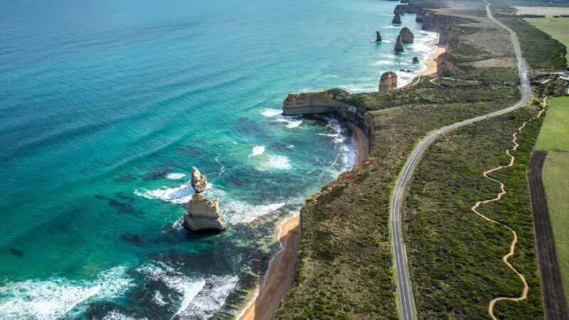 Great Ocean Road Tour PRIVATE LUXURY-FREE entry,hotel pickup - A Deep Dive into the Great Ocean Road Private Luxury Tour