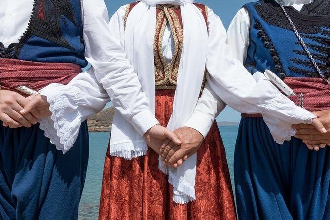 Greek Dancing in Plaka with 3-Course Meal - Who Will Love This Tour?