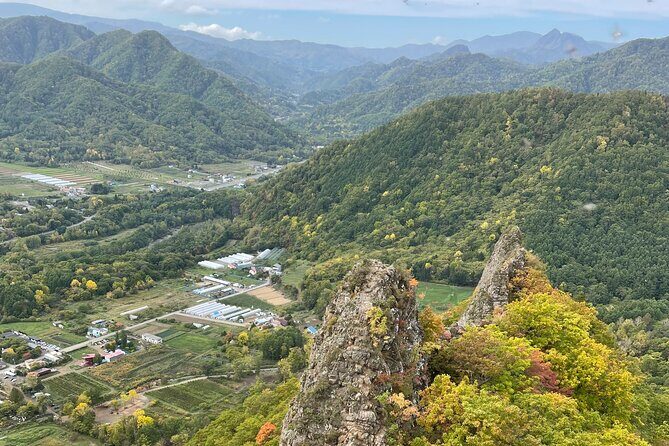Green Season Half Day Hikes in Sapporo and Hokkaido with Onsen - Exploring Hokkaido’s Green Season on a Guided Half-Day Hike