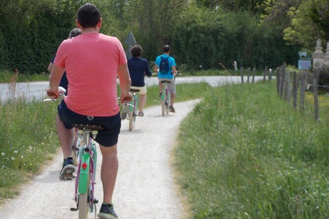 Green Venice Cycling Getaway - Exploring France’s Green Venice on Two Wheels: The Green Venice Cycling Getaway