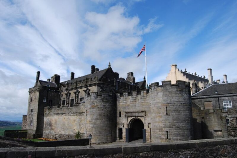 Greenock: Shore Excursion to Stirling Castle and Loch Lomond - Stirling Castle and Historic Significance