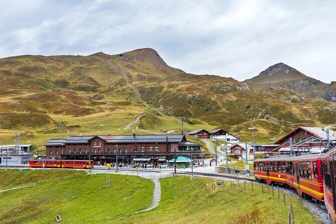Grindelwald - Kleine Scheidegg - Lauterbrunnen Small Group Tour - Returning to Interlaken