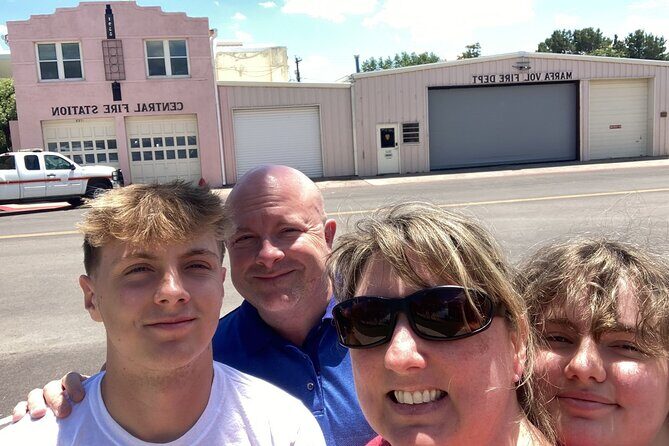 Groovy Geneva Scavenger Hunt - Who Will Love This Experience?