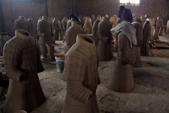 Group Bus Tour to Terracotta Warriors with Hotel Pickup & Lunch - Summary