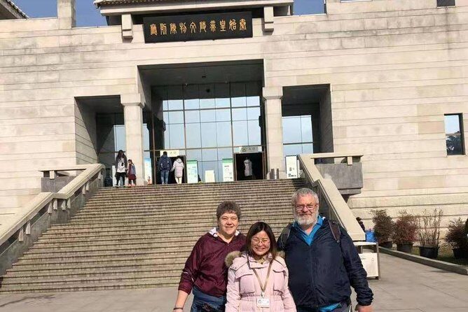 Group Bus Tour to Terracotta Warriors with Hotel Pickup & Lunch - FAQ