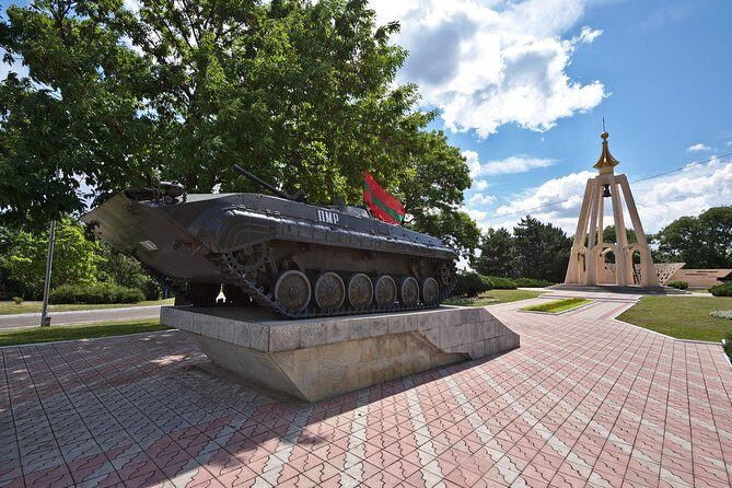GROUP- Milestii Mici Winery, Transnistria and Bender Fortress - Final Words