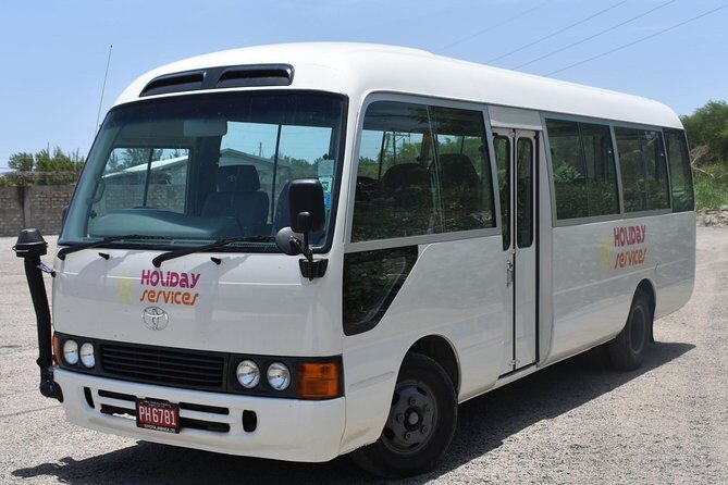 Group Private Kingston Airport Transfers (10 - 15 Persons) - Who Should Book This?