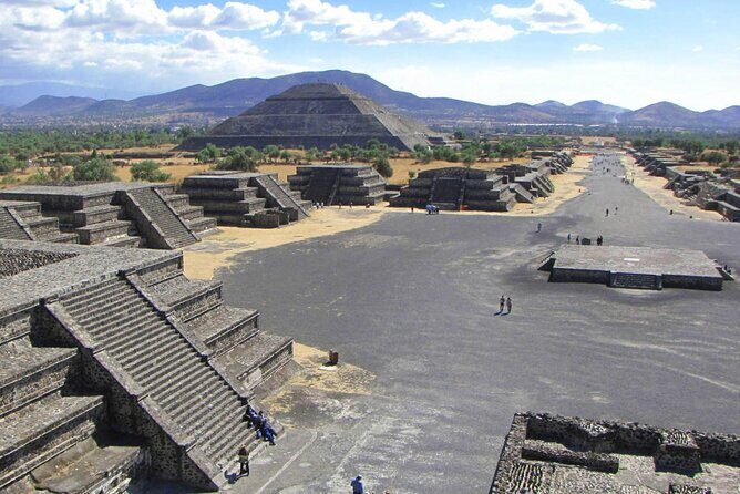 Group reduced to Pyramids of Teotihuacan and Basilica of Guadalupe - Final Thoughts: Who Should Consider This Tour?