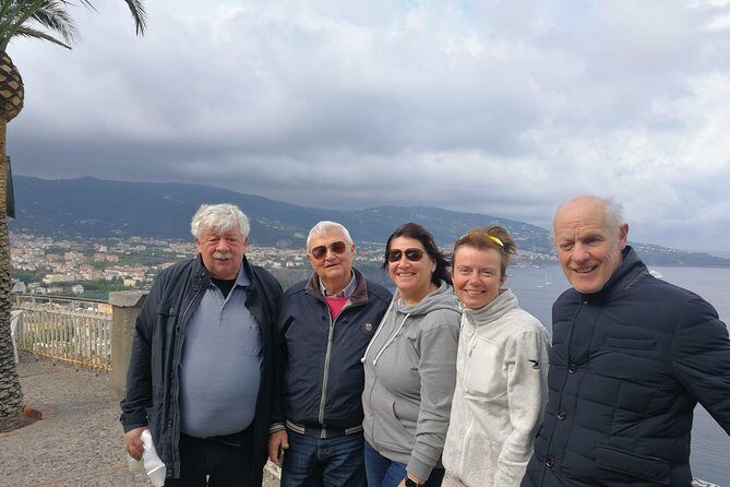 Group tour from Naples to Sorrento /Positano/Amalfi . - Key Points