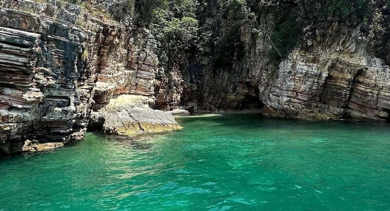 Group Tour From Saranda to Krorez Free Drink Umbrella - Exploring Saranda’s Hidden Coastline: A Complete Review of the Group Boat Tour to Krorez