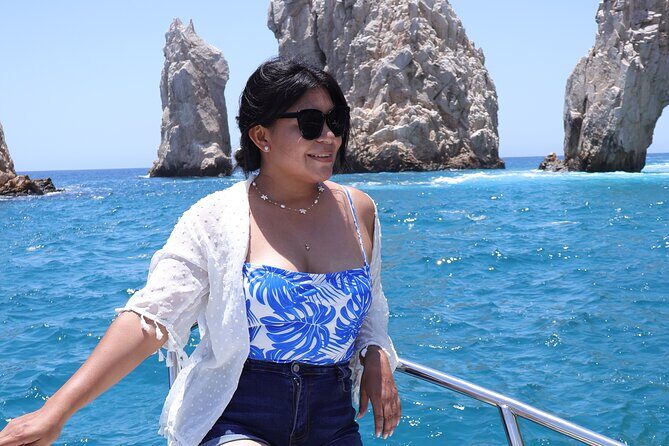 Group tour of the Cabo San Lucas Arch - Who Will Benefit Most from This Tour?