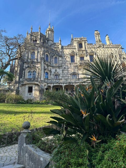 Group Tour Sintra: Highlights, Coastline and Cascais - Quinta da Regaleira and Monserrate Palace