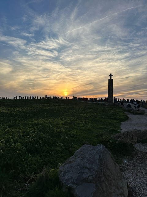 Group Tour Sintra: Highlights, Coastline and Cascais - Coastal Stops: Adragas Beach, Azenhas do Mar, and Cabo da Roca