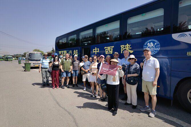 Group Tour to the Terra-cotta Warriors Museum & Lunch - Experience the Ancient World of the Terra-cotta Warriors on a Guided Day Tour