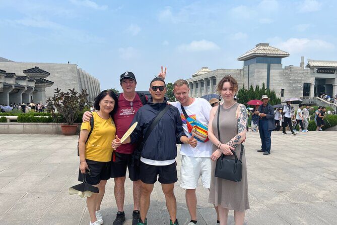 Group Tour to the Terra-cotta Warriors Museum & Lunch - FAQ