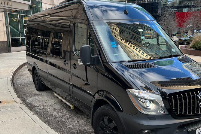 Group Van Transfers from Chicago O'Hare and Midway Airports - Is This Service Worth It?