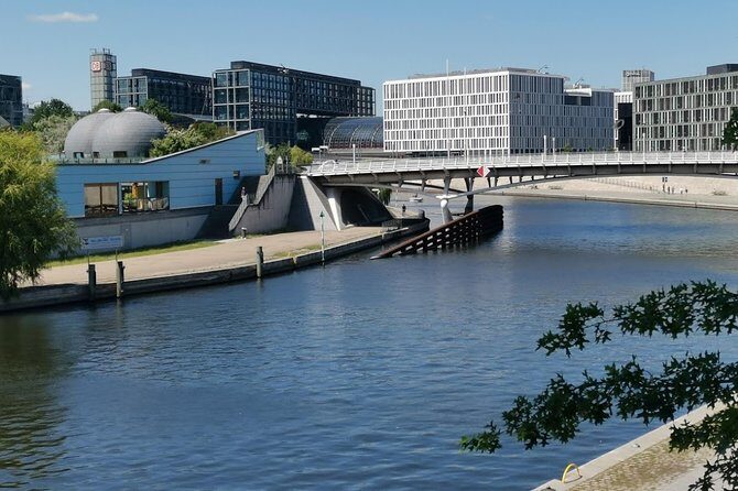 Group Walking Tour (1-20 people): 3 Hours Old-town, Brandenburg Gate and more... - Frequently Asked Questions