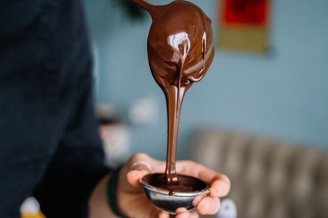 Gruyère Cheese and Chocolate Tasting Day Trip from Geneva - The Itinerary: What to Expect