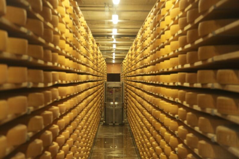 Gruyères, Cheese Factory & Maison Cailler Day Trip from Bern - Exploring the Swiss Charm: A Detailed Look at the Tour