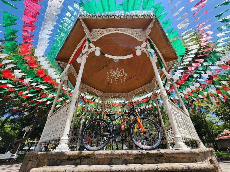 Guadalajara: Bicycle rental per day. - The Sum Up
