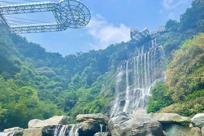 Guangzhou Full Day Tour to Gulong Gorge Glass Skywalk Bridge - Who Should Consider This Tour?