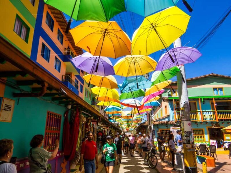 Guatape and El Peñol Rock Tour: Private or Shared - Key Points