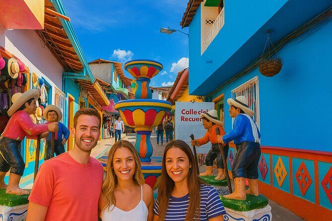 Guatapé and Peñol Private Full Day Tour from Medellín - Key Points