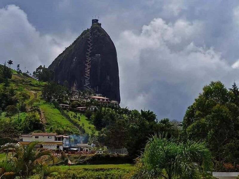 Guatapé & Coffee Farm, all in one day - FAQs