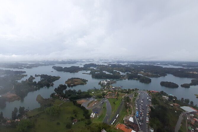 Guatape Guided Tour From Medellin - Exploring Guatapé: A Must-Do from Medellín