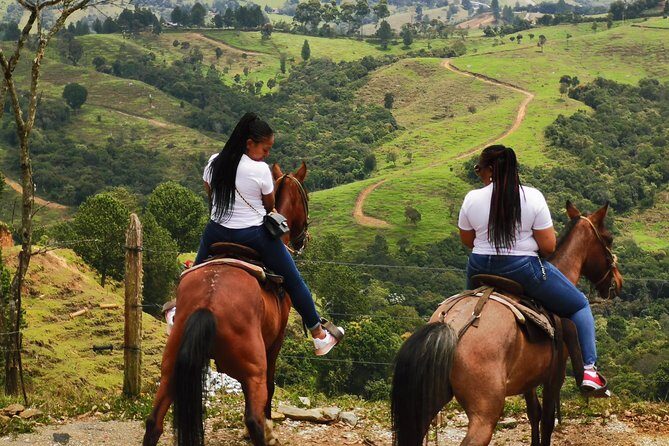 Guatape & Horse Ride & El Peñol Rock & Quaint Town From Medellin - Key Points