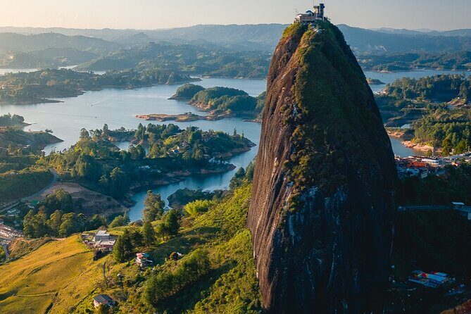 Guatapé Lakeside Adventures - A Full Day Exploring Guatapé and Its Surroundings