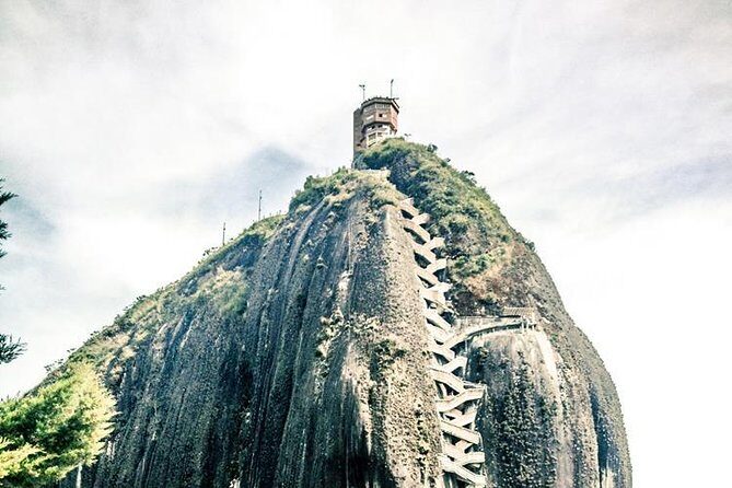 Guatape Town, Coffee farm and the Rock - Experience the Charm of Guatapé, Colombia, with a Full-Day Tour