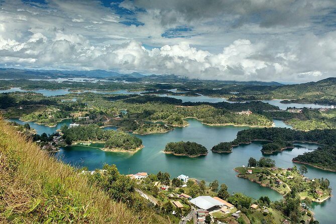 Guatape Town, Coffee farm and the Rock - Who Will Love This Tour?