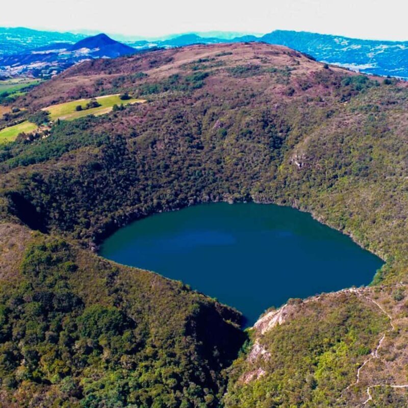 Guatavita Sacred Lake Tour & Casa Loca Shared Tour - What the Reviews Say