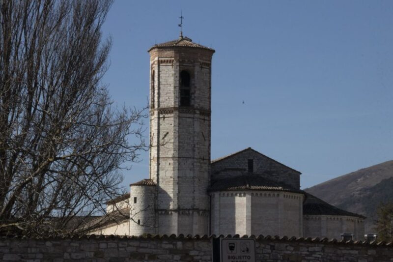 Gubbio: Old Town Guided Walking Tour with Piazza Grande - Gubbio: Old Town Guided Walking Tour with Piazza Grande
