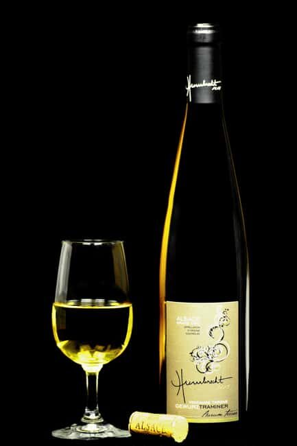 Gueberschwihr: wine tasting course with 12 wines and 5 appetizers - Key Points