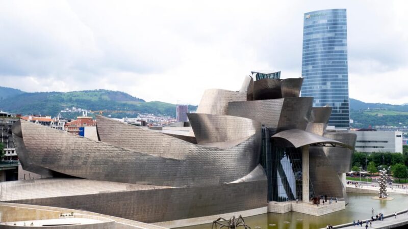 Guggenheim: Art explained by artists - FAQs