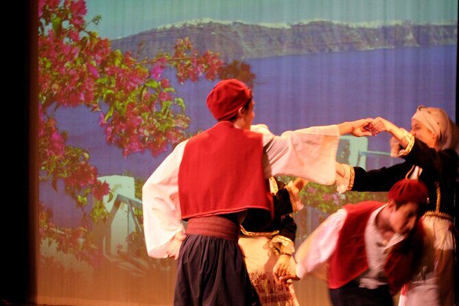 Guide to Greek culture: Dance lessons and walk in Kefalonia . - Who Should Consider This Tour?