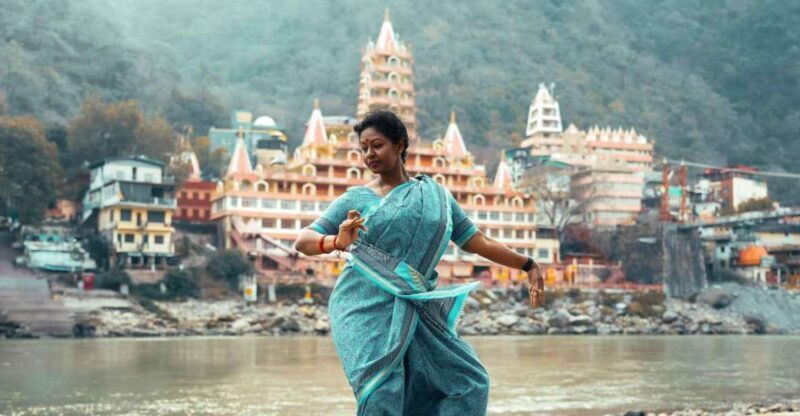 Guided Ashram Walk Tour in Rishikesh with a local - Guided Ashram Walk Tour in Rishikesh with a Local